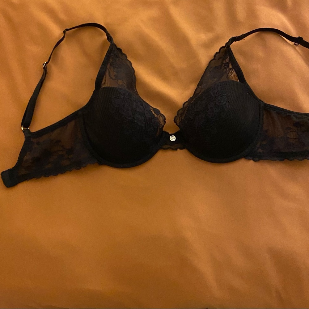 Natori Black Lace Underwire Bra 30DD